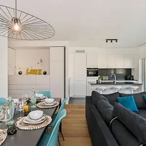 Appartement Huswell - New Near The With Stunning Seaview