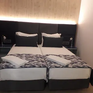 https://residencial-caravela.hotels-lisbon-portugal.com