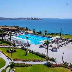 https://the-nowness-luxury-hotel-spa.aegeanhotels.net