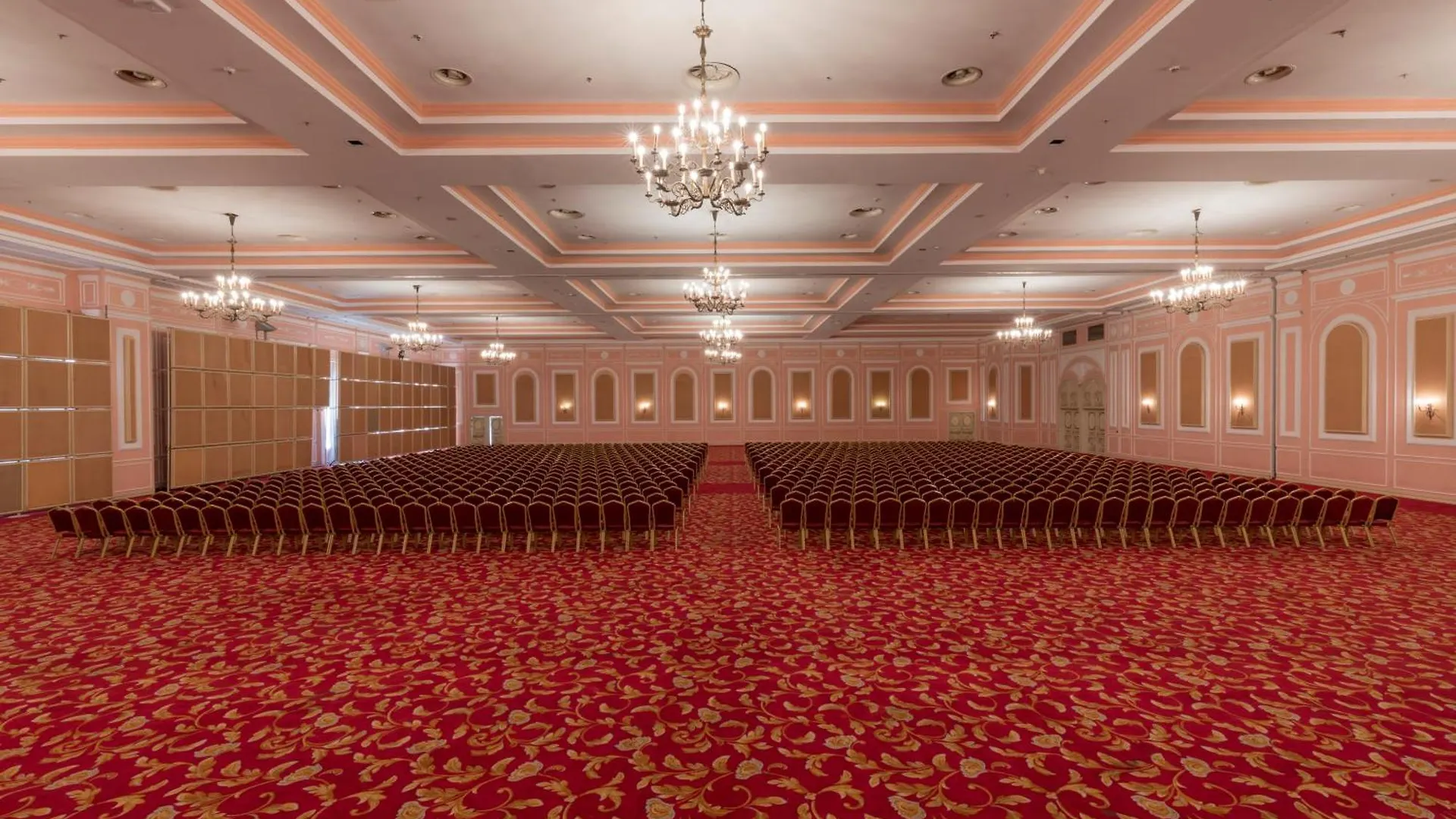 Kremlin Palace Antália
